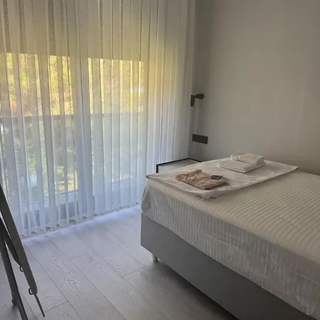 Vila Ant *